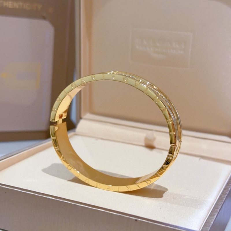 Bv1g*ai bracelets